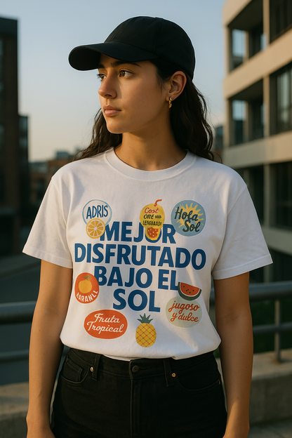 Camiseta blanca Oversized – Disfrutando Bajo el Sol