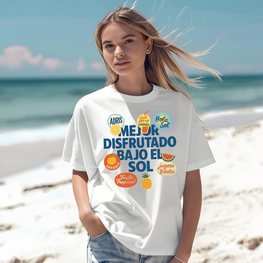 Camiseta blanca Oversized – Disfrutando Bajo el Sol