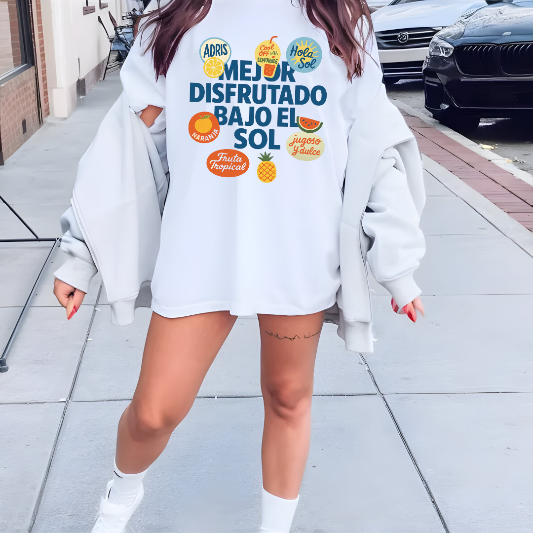 Camiseta blanca Oversized – Disfrutando Bajo el Sol